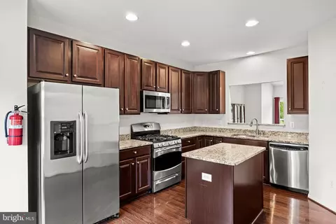 Kitchen - 29 Applegate Dr, Florence, NJ 08518 photo 1 of 4