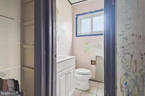 Bath - 403 Mildred Ave, Maple Shade, NJ 08052 photo 1 of 2