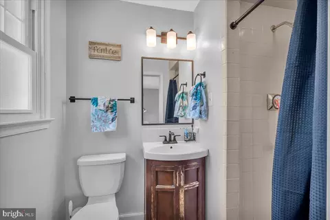 Bath - 308 Devon Rd, Cinnaminson, NJ 08077 photo 3 of 3