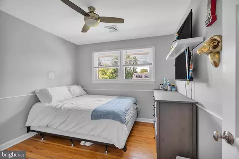 Bedroom - 308 Devon Rd, Cinnaminson, NJ 08077 photo 4 of 5