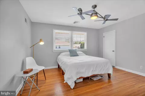 Bedroom - 308 Devon Rd, Cinnaminson, NJ 08077 photo 2 of 5