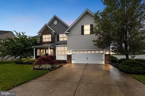 25 Banbury Rd, Lumberton, NJ 08048
