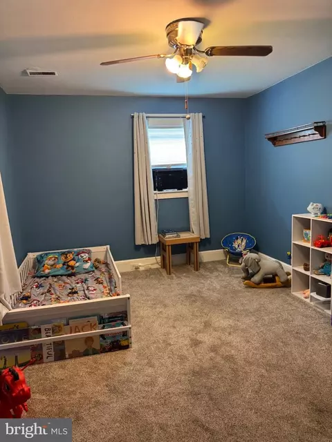 6 Devlin Ave, Burlington, NJ 08016