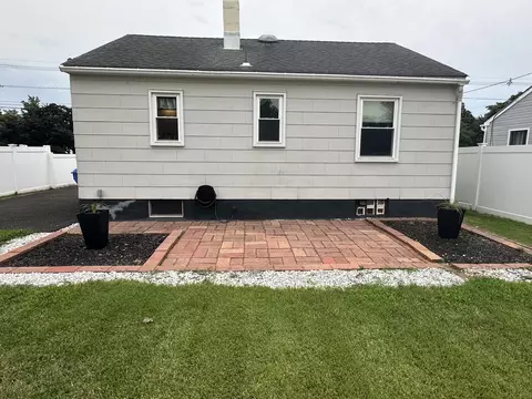 Exterior - 239 Washington St, Fieldsboro, NJ 08505 photo 4 of 5