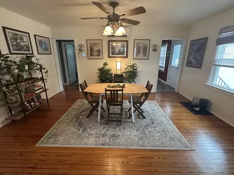 Dining - 239 Washington St, Fieldsboro, NJ 08505 photo 1 of 2