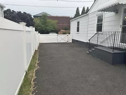 Exterior - 239 Washington St, Fieldsboro, NJ 08505 photo 2 of 5