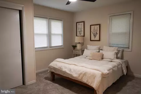 Bedroom - 7 Windsor Pl, Mount Holly, NJ 08060 photo 1 of 5