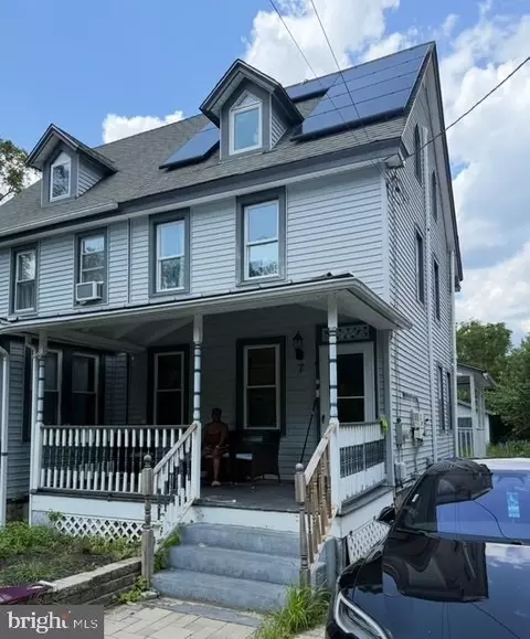 7 Edward St, Lumberton, NJ 08048