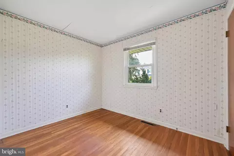 Bedroom - 323 Juniata Ave, Delran, NJ 08075 photo 3 of 3