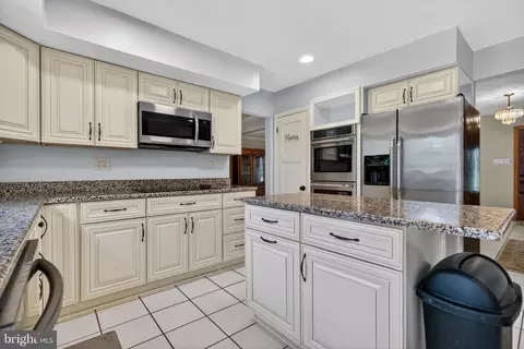 Kitchen - 216 Hamilton Rd, Marlton, NJ 08053 photo 3 of 4