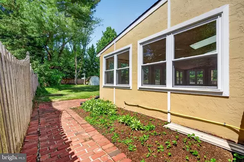Exterior - 216 Hamilton Rd, Marlton, NJ 08053 photo 6 of 15