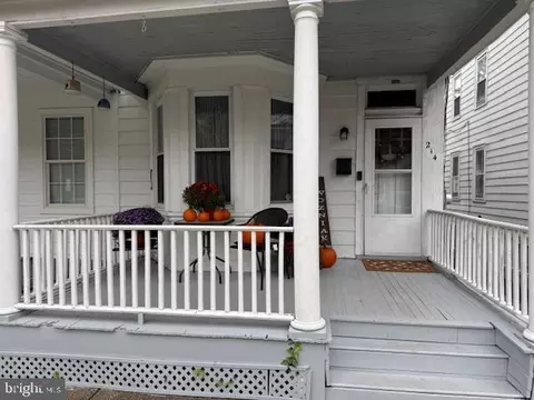 214 Broad St, Mount Holly, NJ 08060