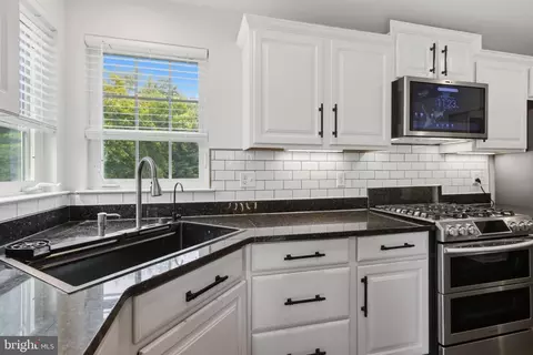 Kitchen - 202 Nathan, Cinnaminson, NJ 08077 photo 3 of 5