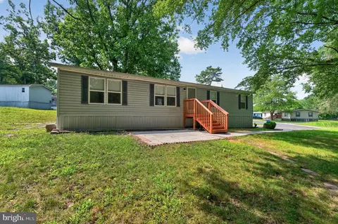 3437 New Moon St, Browns Mills, NJ 08015