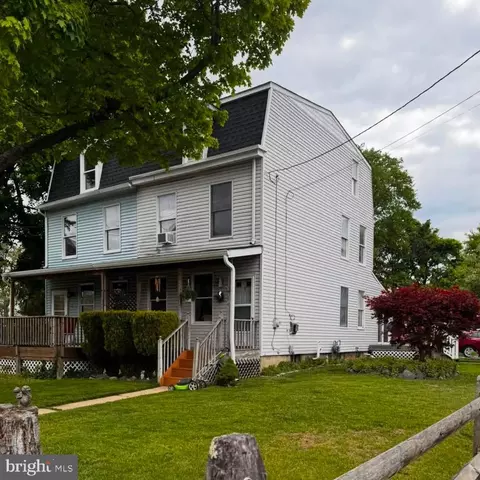 416 New York Ave, Columbus, NJ 08022
