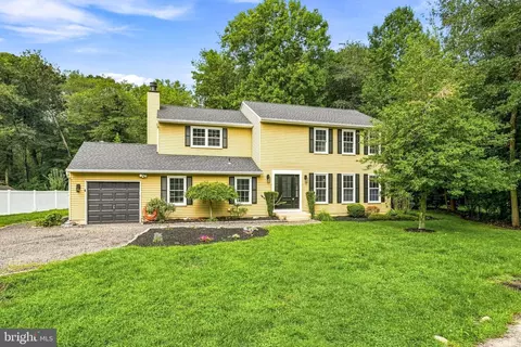 12 Halifax Ct, Marlton, NJ 08053
