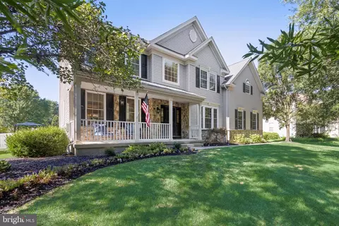 22 Shamrock Rd, Lumberton, NJ 08048