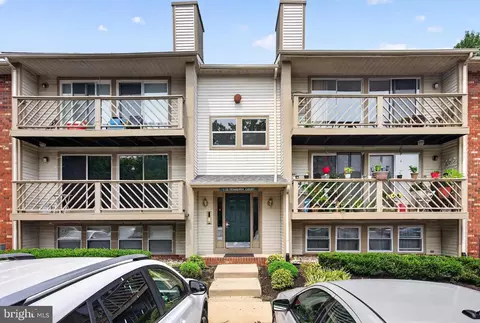 10 Teaberry Ct, Marlton, NJ 08053
