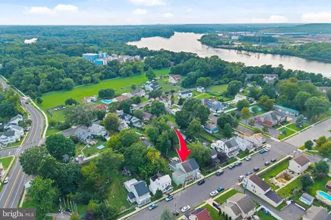 View/Area - 222 Washington St, Fieldsboro, NJ 08505 photo 2 of 11