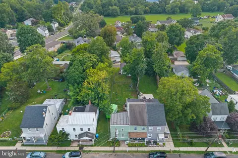 View/Area - 222 Washington St, Fieldsboro, NJ 08505 photo 3 of 11