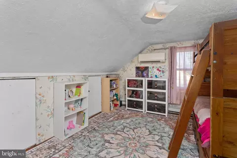 Bedroom - 222 Washington St, Fieldsboro, NJ 08505 photo 9 of 10