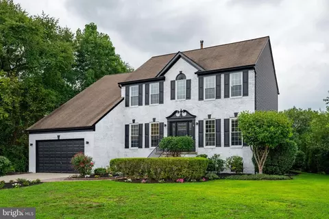 6 Westbury Ct, Bordentown, NJ 08505
