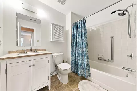 Bath - 988 A Scotswood Ct, Mount Laurel, NJ 08054 photo 1 of 1