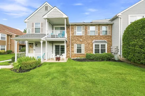 Exterior - 988 A Scotswood Ct, Mount Laurel, NJ 08054 photo 2 of 2