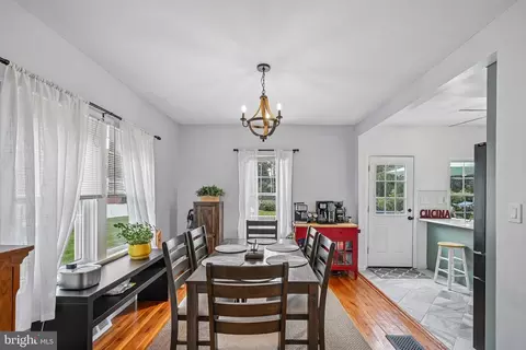 Dining - 36 County Ave, Maple Shade, NJ 08052 photo 1 of 2