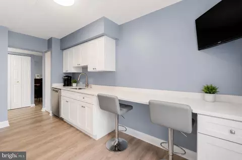 Kitchen - 259 Kips Ct, Evesham, NJ 08053 photo 2 of 3