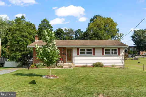 10 Hough St, Pemberton, NJ 08068