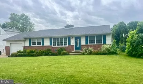 10 Spruce Ave, Bordentown, NJ 08505