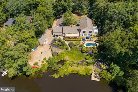 374 Tavistock Dr, Medford, NJ 08055