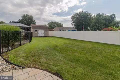 Exterior - 76 Dover Rd, Westampton, NJ 08060 photo 7 of 8
