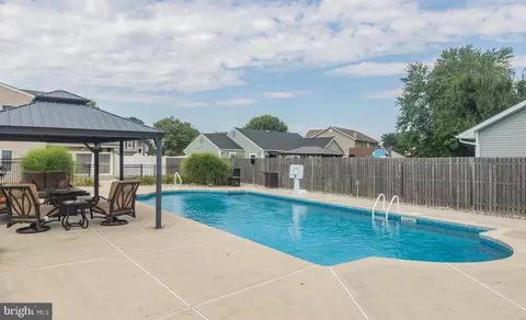 Exterior - 76 Dover Rd, Westampton, NJ 08060 photo 6 of 8