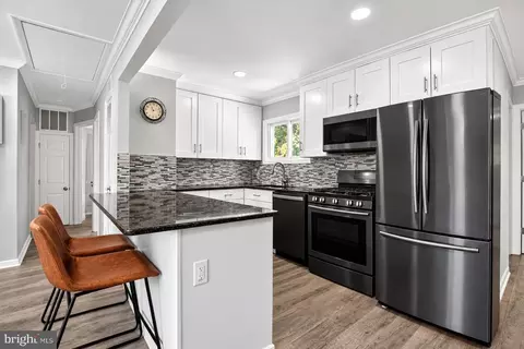 10 Stagecoach Rd, Southampton, NJ 08088