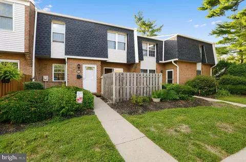 3071 Harbour Dr, Palmyra, NJ 08065