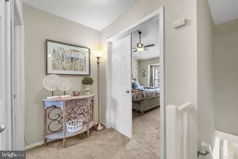 Entry Way - 205 Royal Dr, Evesham, NJ 08053 photo 6 of 7