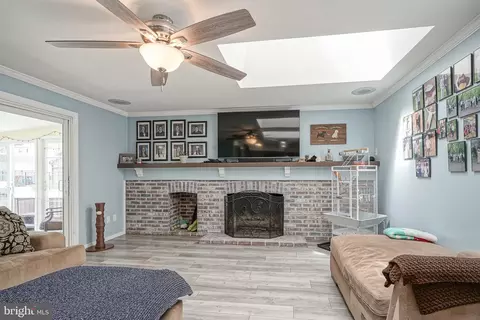 Living - 154 Forge Rd, Delran, NJ 08075 photo 1 of 2