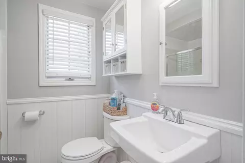 Bath - 154 Forge Rd, Delran, NJ 08075 photo 1 of 3