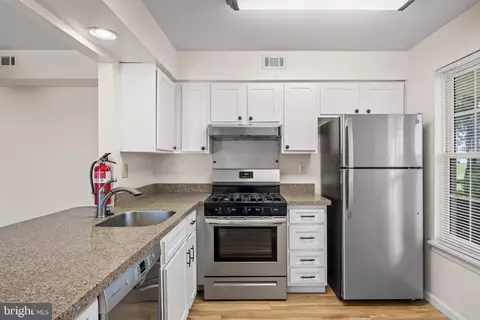 807 A Sedgefield Dr #A, Mount Laurel, NJ 08054