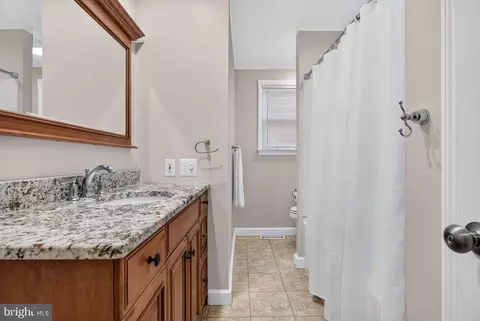 Bath - 26 Abington, Marlton, NJ 08053 photo 1 of 3