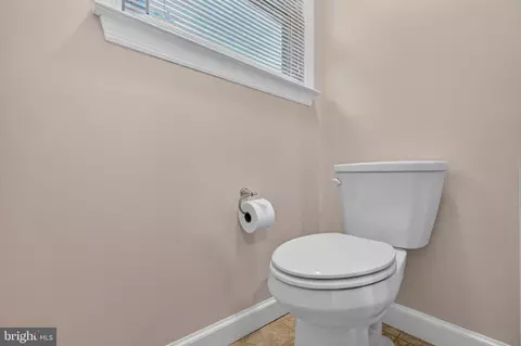 Entry Way - 26 Abington, Marlton, NJ 08053 photo 3 of 4