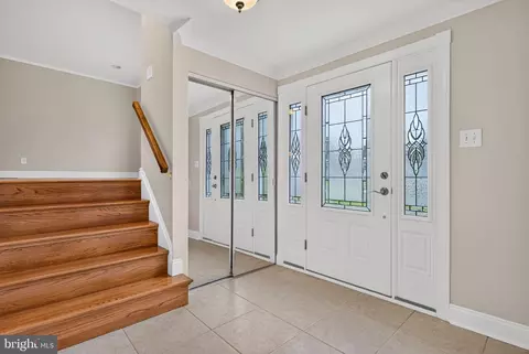 Entry Way - 26 Abington, Marlton, NJ 08053 photo 1 of 4