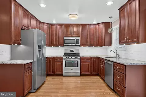 Kitchen - 26 Abington, Marlton, NJ 08053 photo 2 of 2