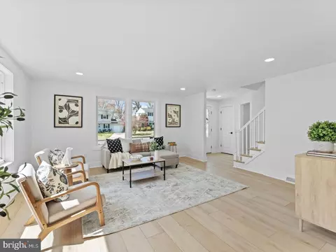 Living - 3 Overbrook Cir, Moorestown, NJ 08057 photo 2 of 2