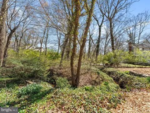Exterior - 3 Overbrook Cir, Moorestown, NJ 08057 photo 7 of 9