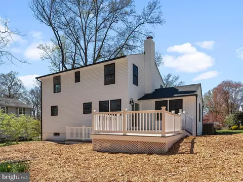 Exterior - 3 Overbrook Cir, Moorestown, NJ 08057 photo 6 of 9