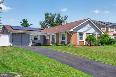 5 Babcock Ln, Willingboro, NJ 08046