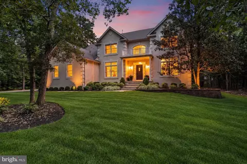 21 Abingdon Ave, Medford, NJ 08055